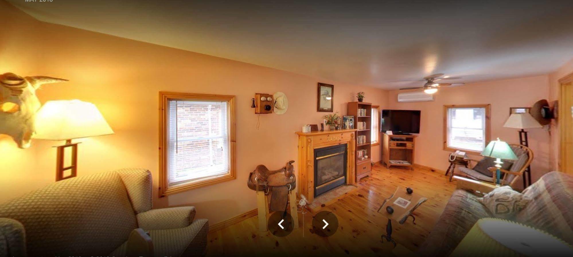 Dewar'S Inn And Cottages Prescott Eksteriør billede